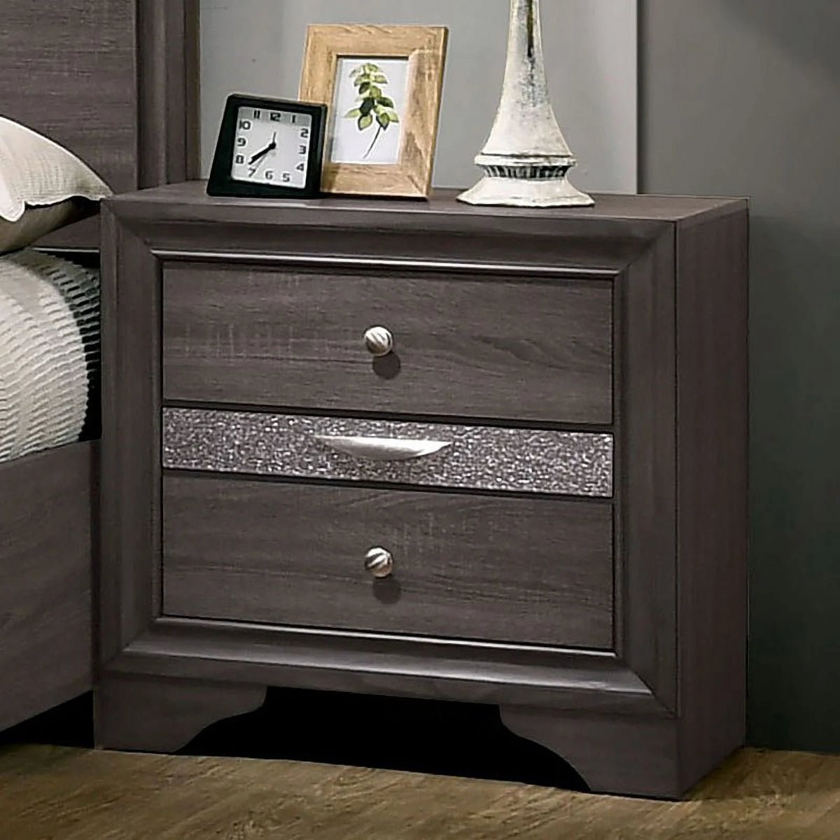 Gray Queen Size Solid Wood Bedroom Furniture 4pc Set P2226