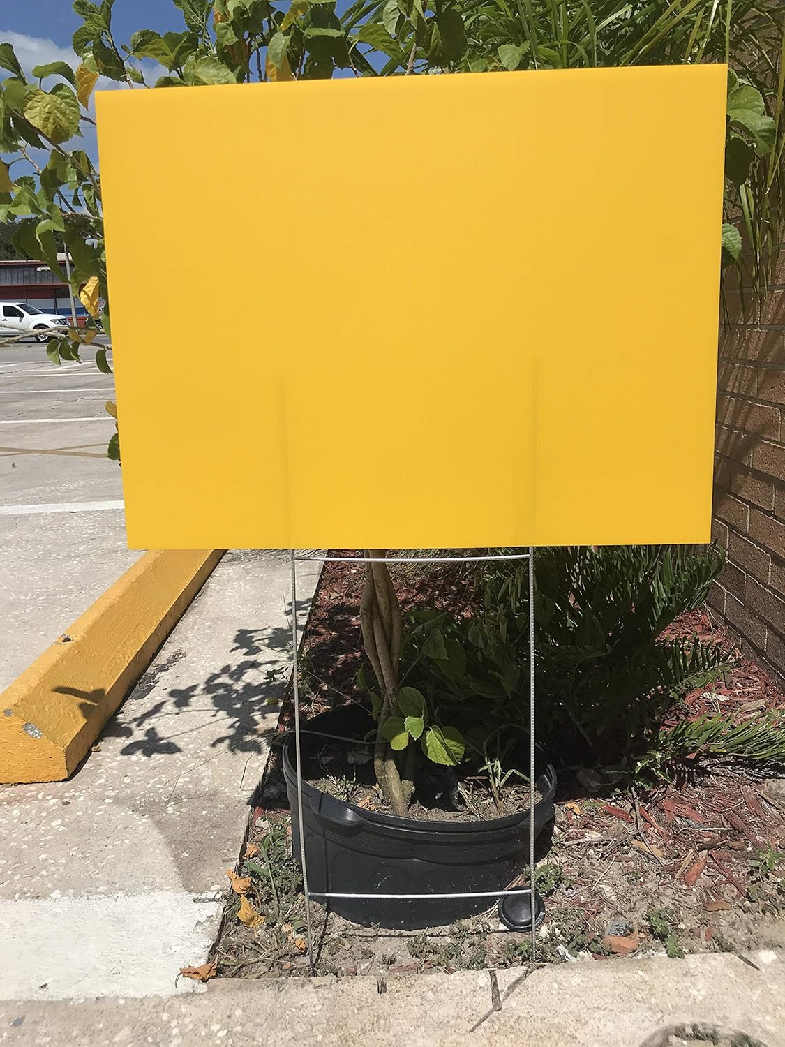 Yellow Signs 18''x24'' x 4 MM & 20 Stake Double H 10''x30'' x 9 Gauge Wire Stake Pack of 2 G9918