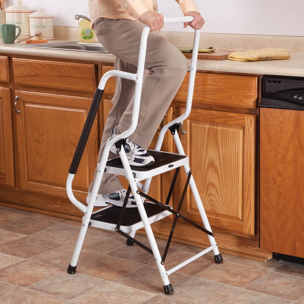 Step Ladder with Handles H28028