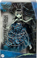 Exclusive Doll R1322