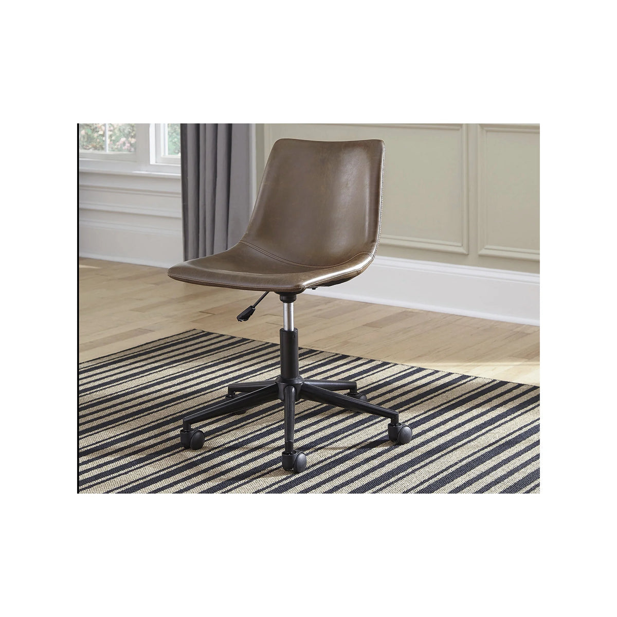 Brown Office Chair D4758