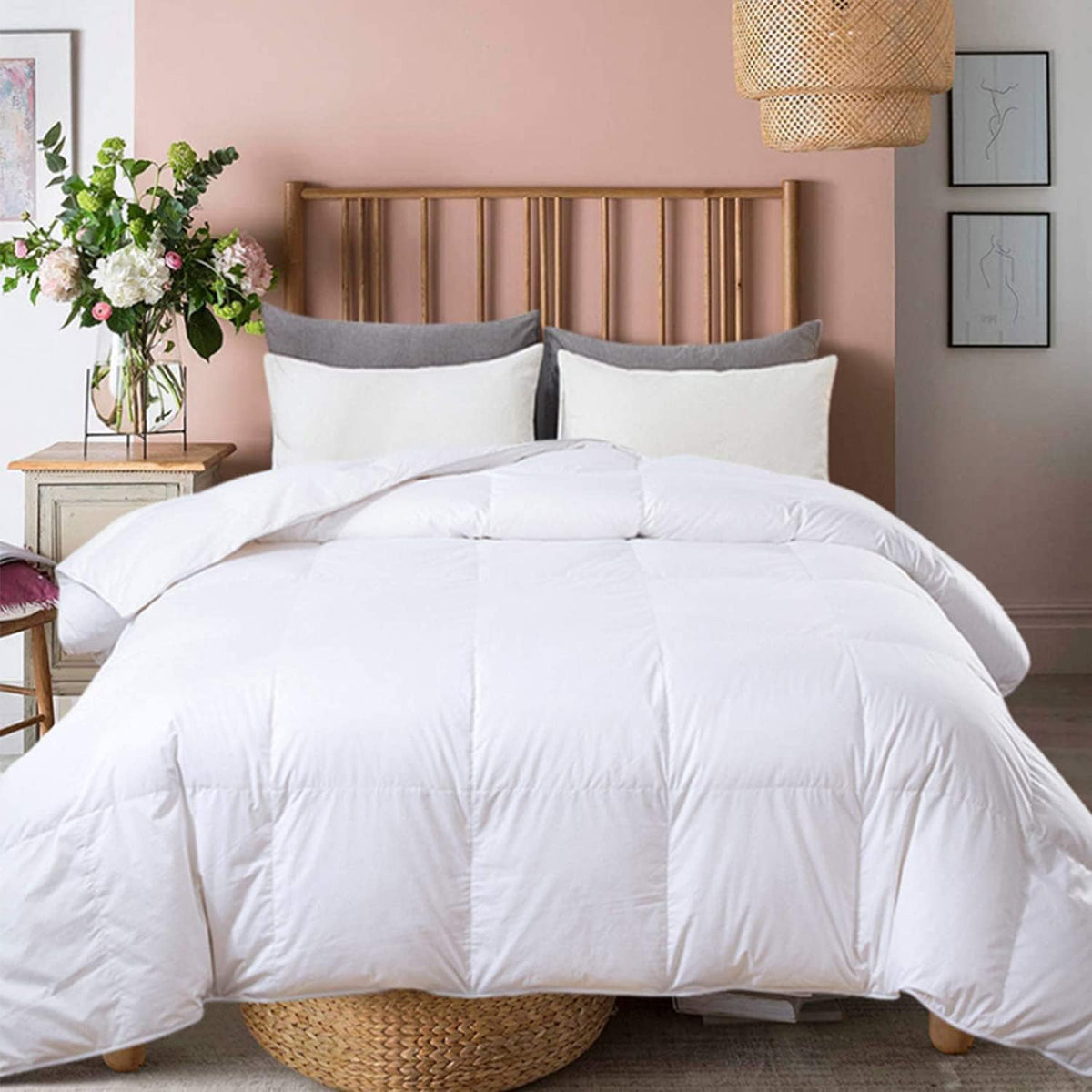 White Cal-King Size Feather & Down Cotton Comforter with 4 Corner Tabs J50794