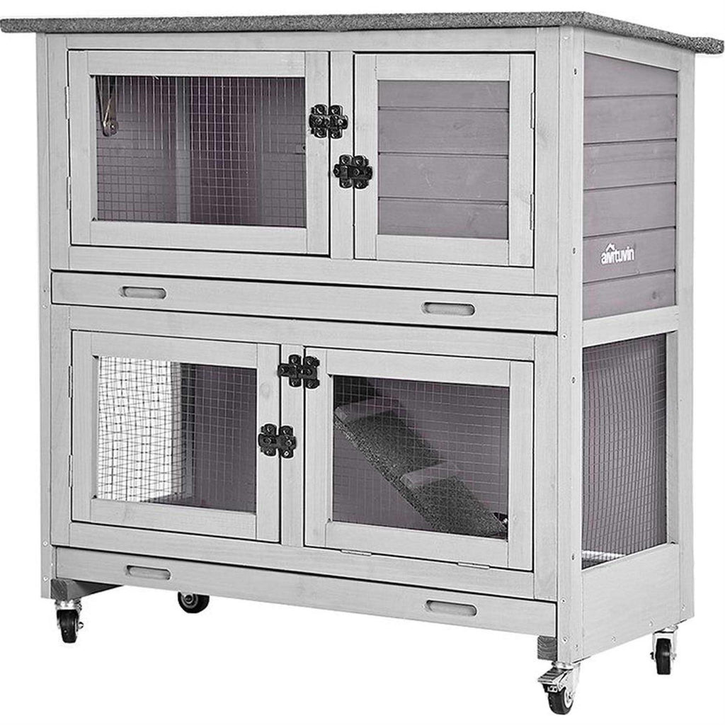 Bunny Hutch with Wheels M7165