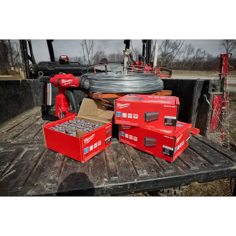 9-Gauge Galvanized Staples 960 Per Box A305