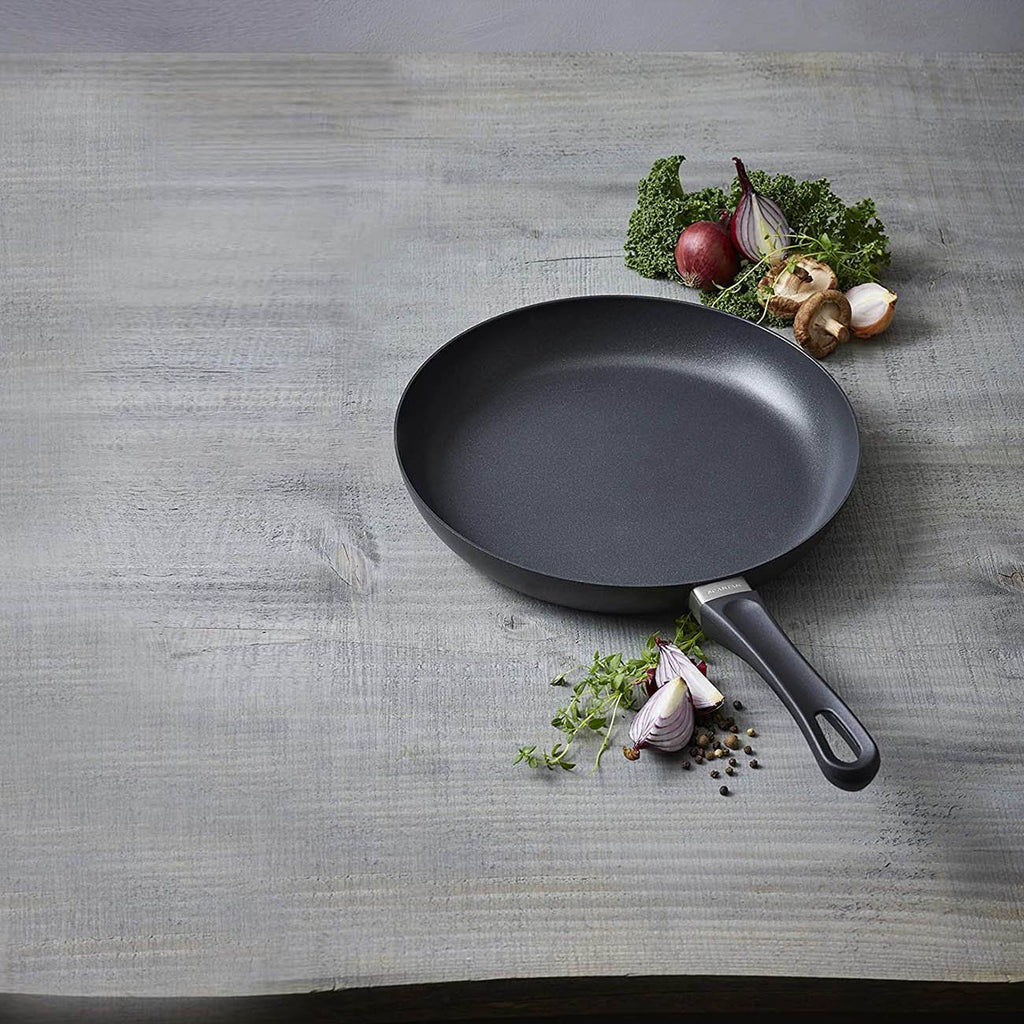 Classic Induction 10.25x22 Fry Pan T628920