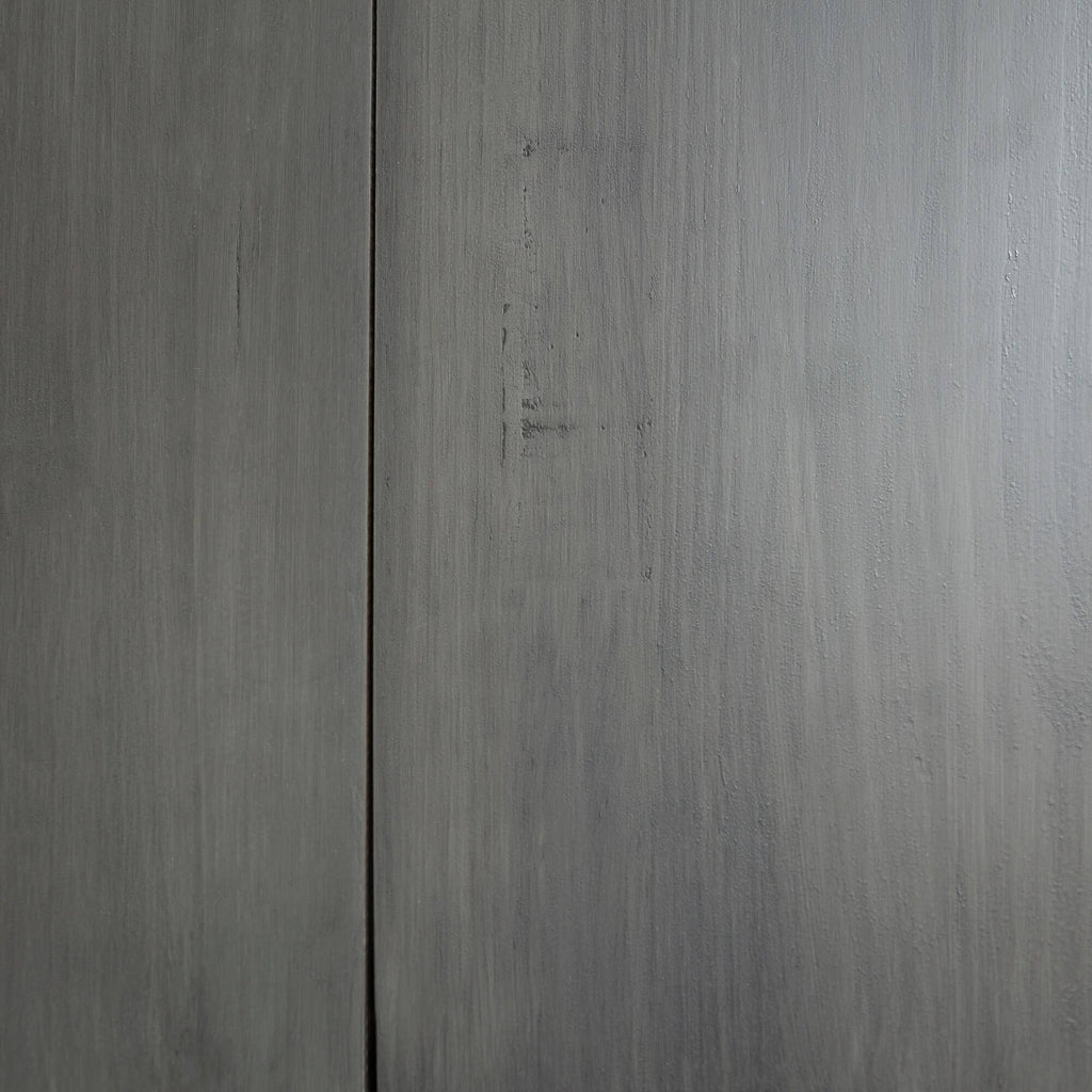52-Inch Distressed Wood Dining Table V594