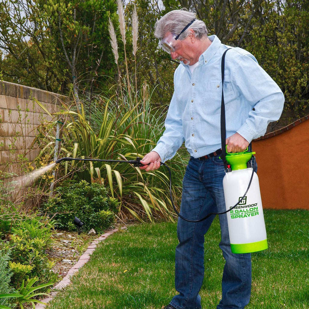 2 Gallon Home and Garden Sprayer X787180