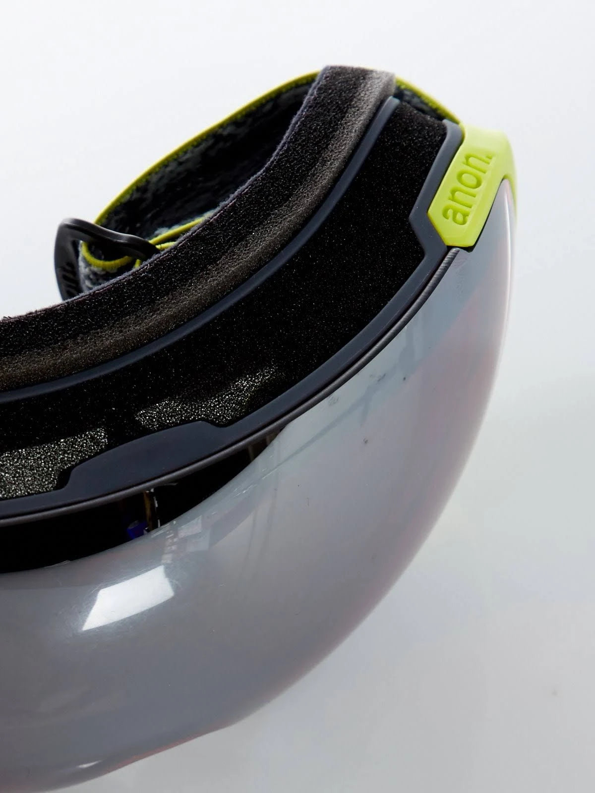Silver Snowboarding Goggles I3189