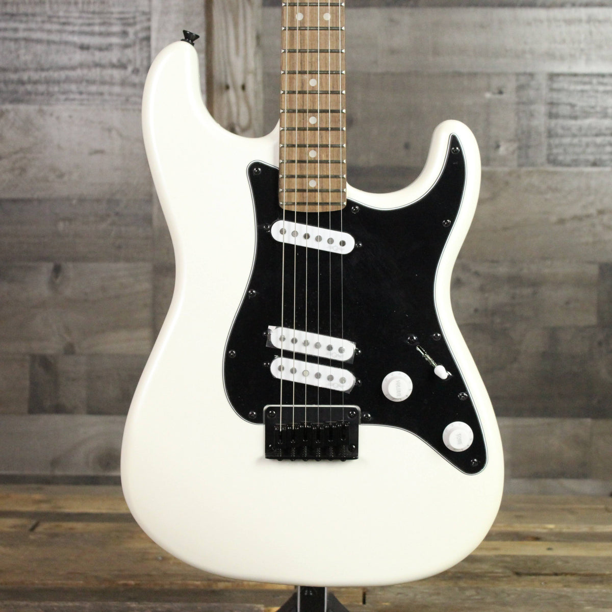 Pearl White Electric Guitar Z157