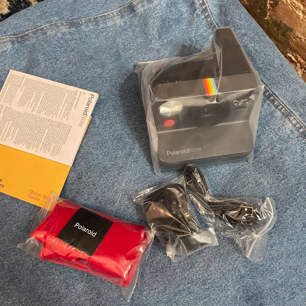 Black Camera with Red Travel Pouch T369