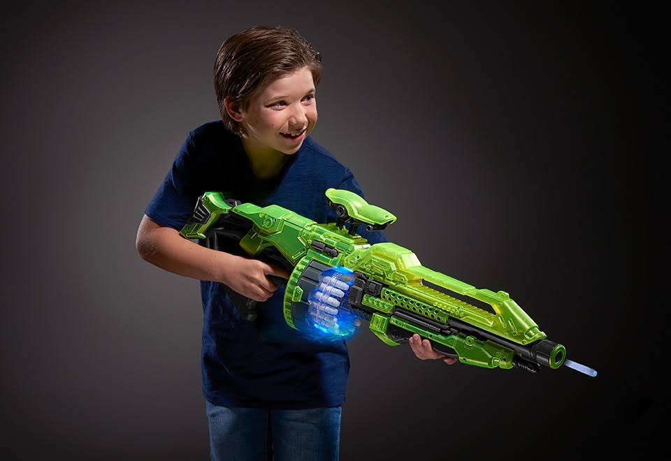 Glow-in-the-Dark Dart Blaster M35165